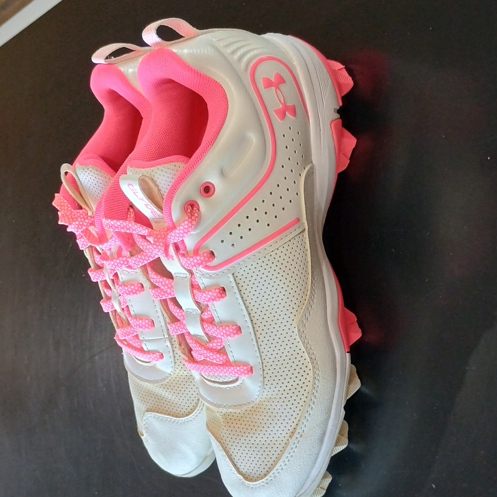 Under Armour Kids Pink and White Cleats - Picture 10 of 10